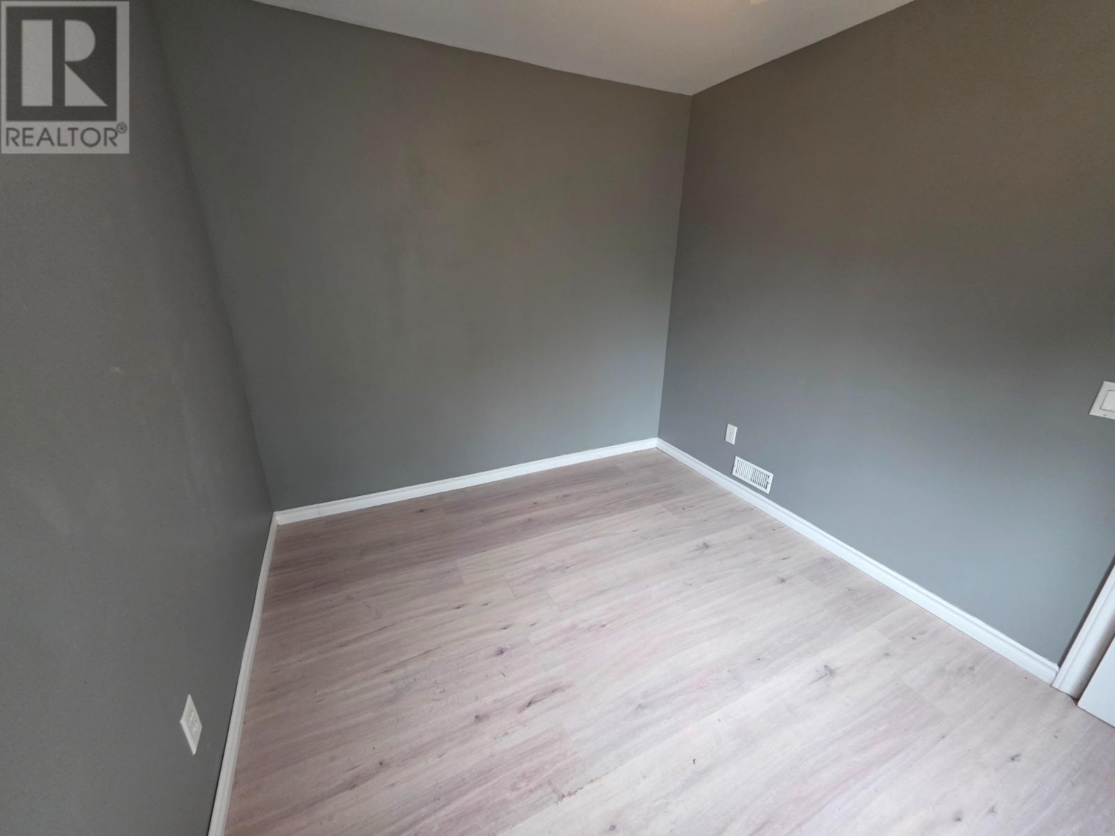 177 River Rd Property Photo 16