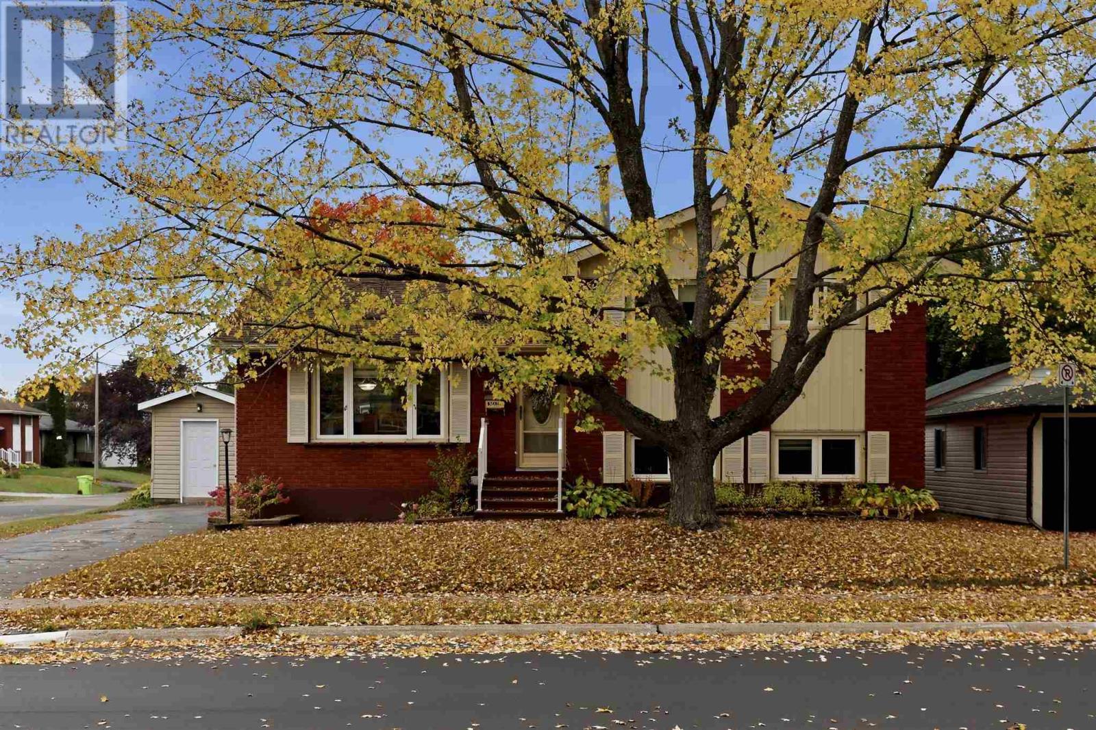 88 Chambers AVE