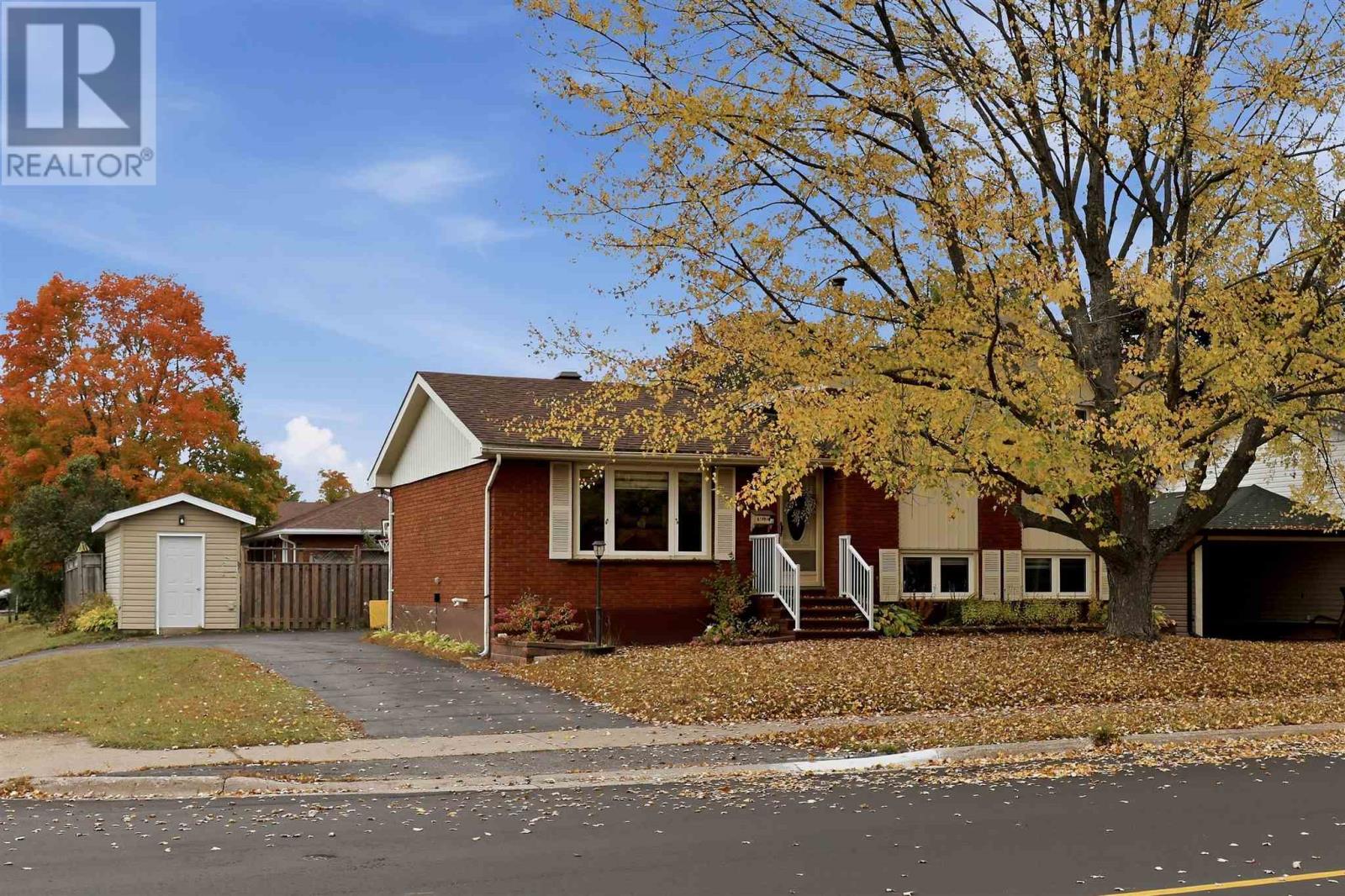 88 Chambers Ave Property Photo 31