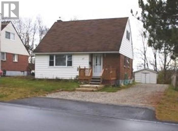 40 Robertson RD