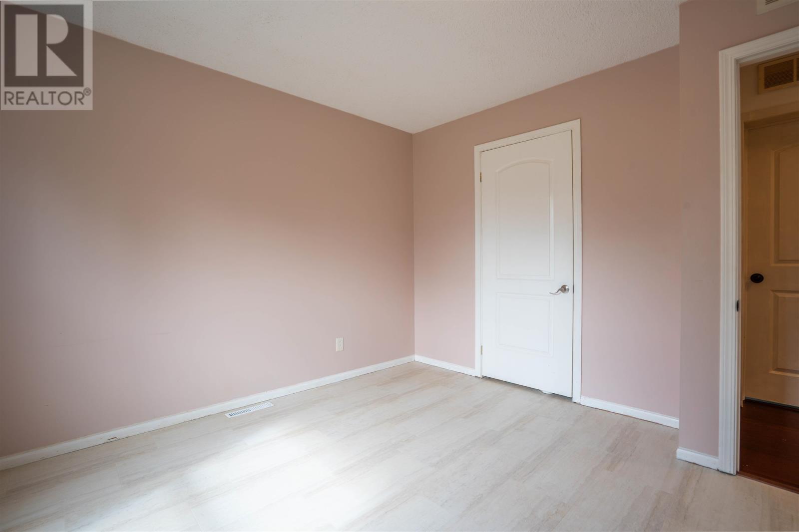 634 Lakeshore Dr Property Photo 25