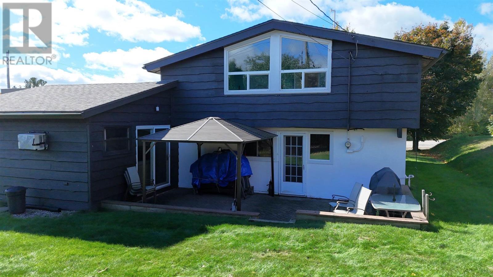 4 Timmins Rd Property Photo 7