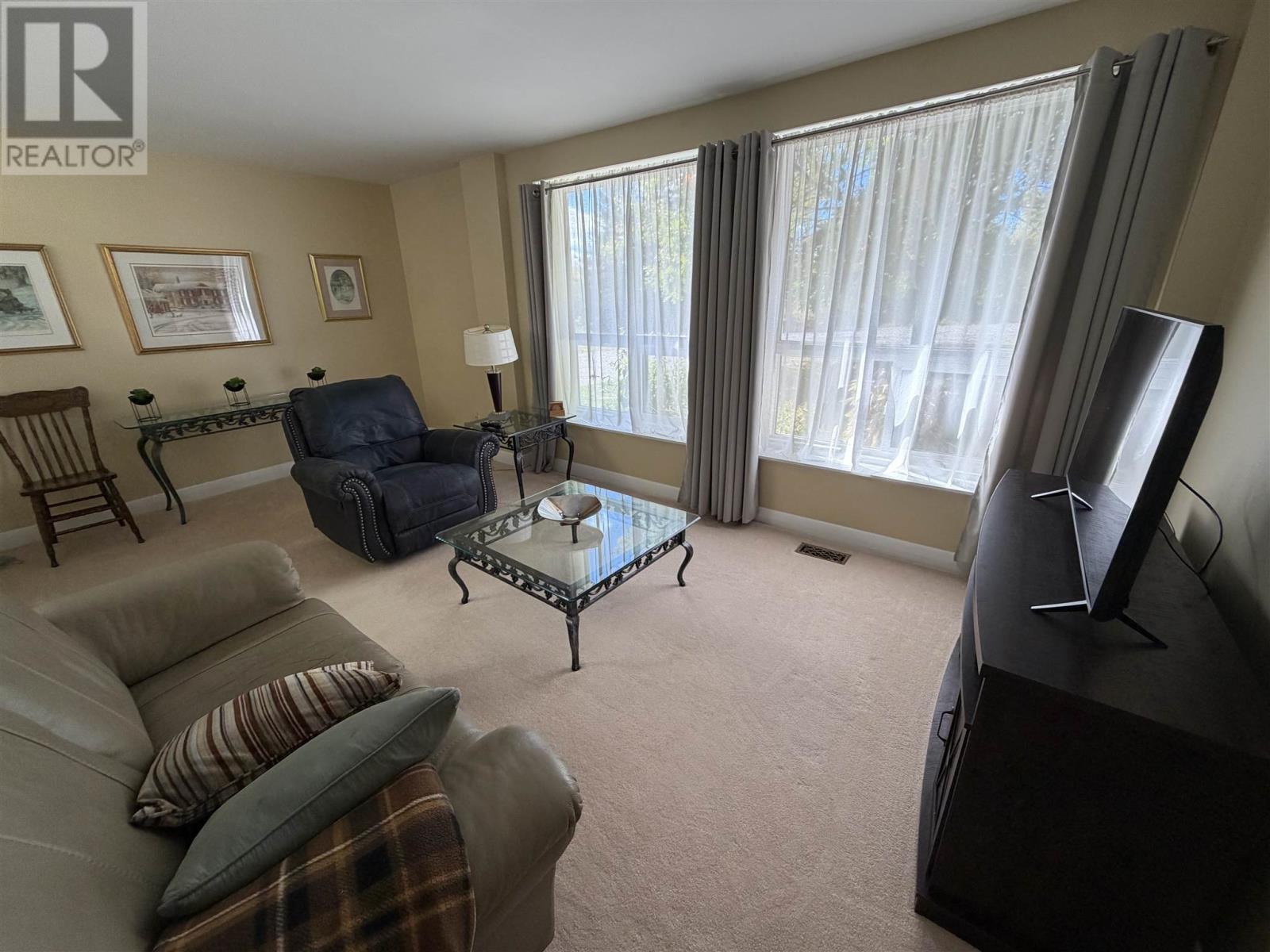 4 Timmins Rd Property Photo 11