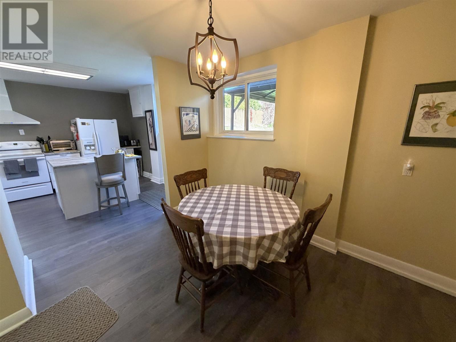 4 Timmins Rd Property Photo 14