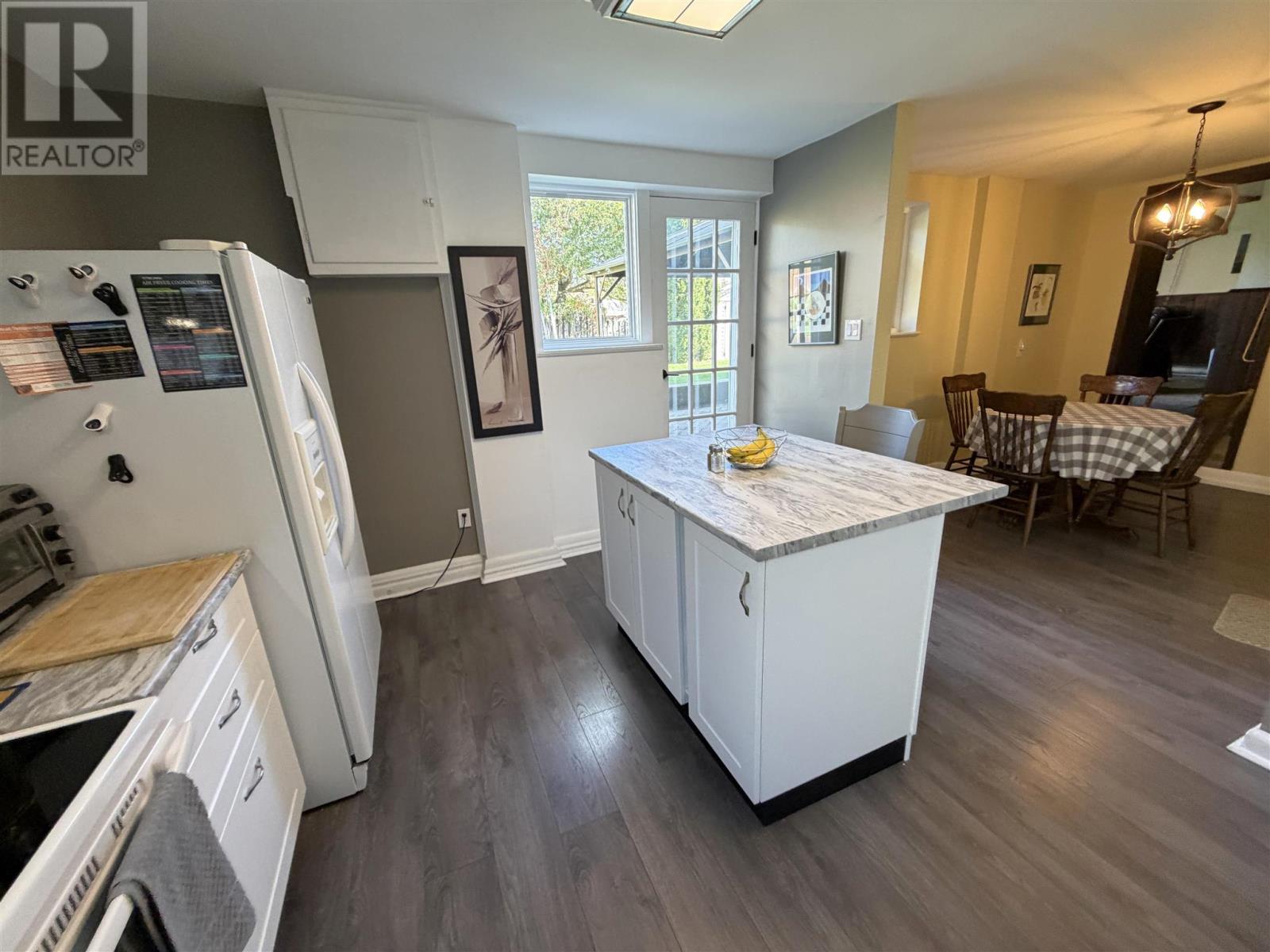 4 Timmins Rd Property Photo 17