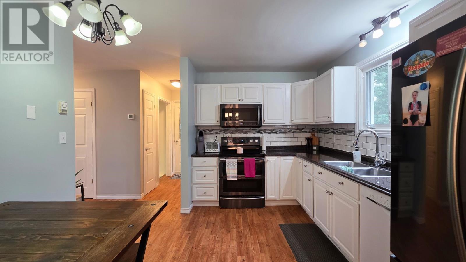 1007 Lake St Property Photo 21
