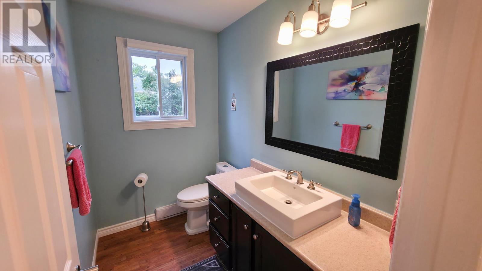 1007 Lake St Property Photo 26