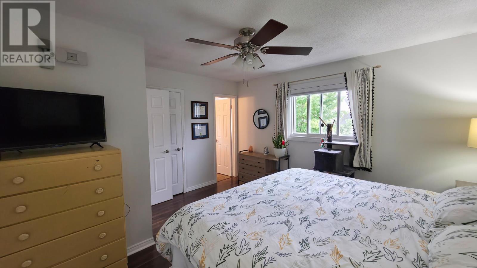 1007 Lake St Property Photo 35