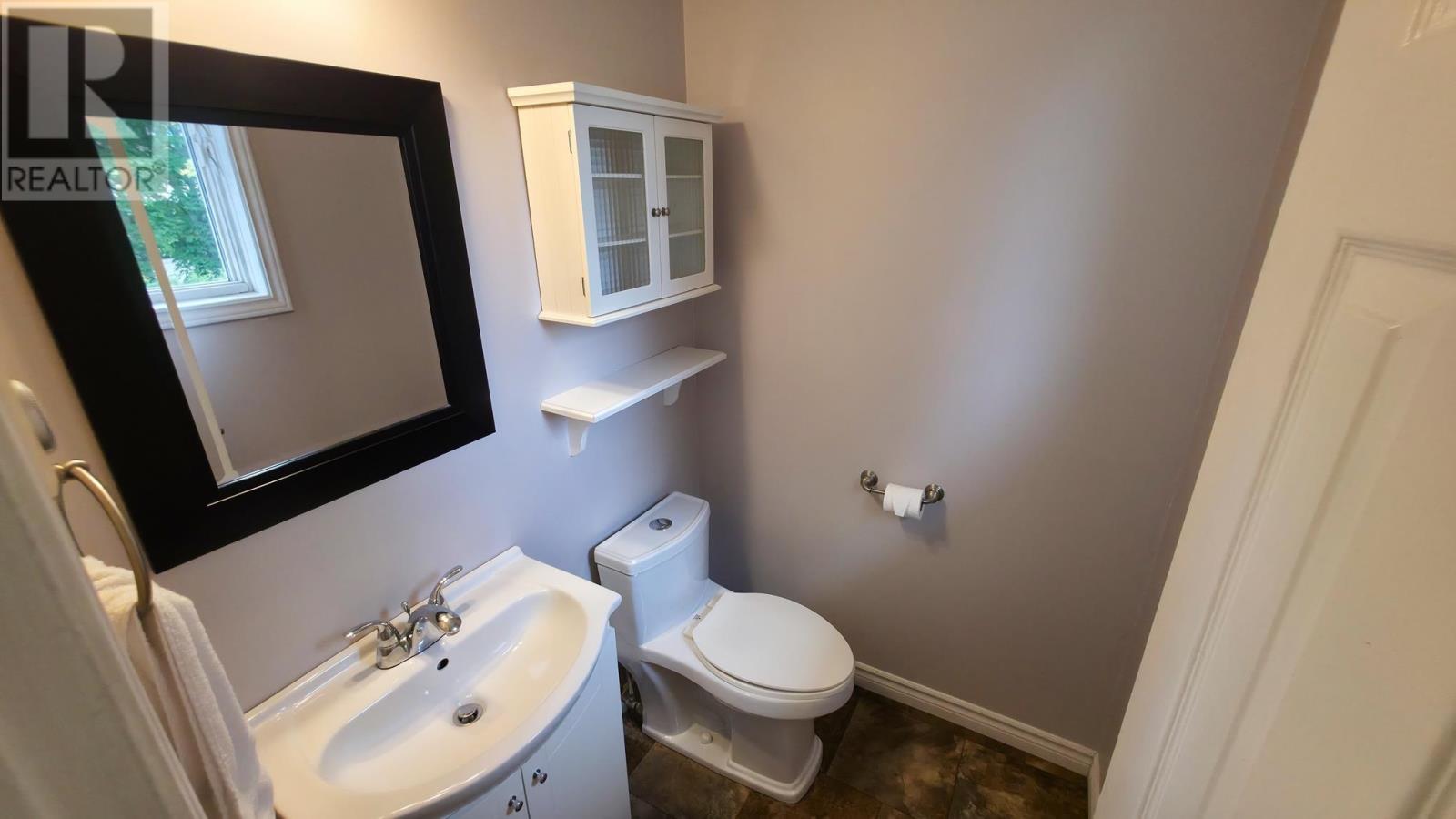 1007 Lake St Property Photo 36