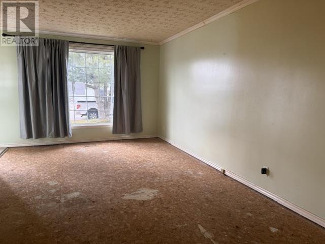 10 Farrell Cres Property Photo 2