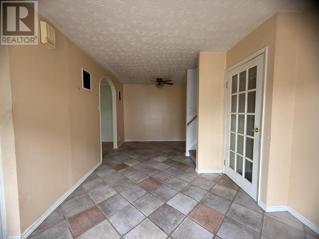 10 Farrell Cres Property Photo 7