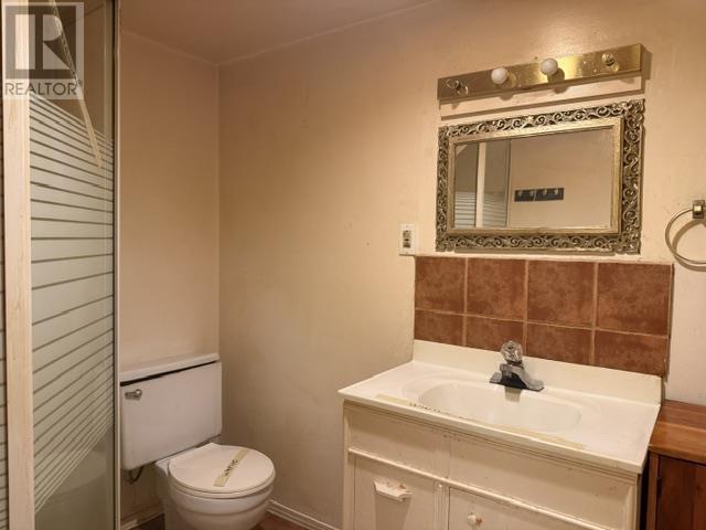 10 Farrell Cres Property Photo 12