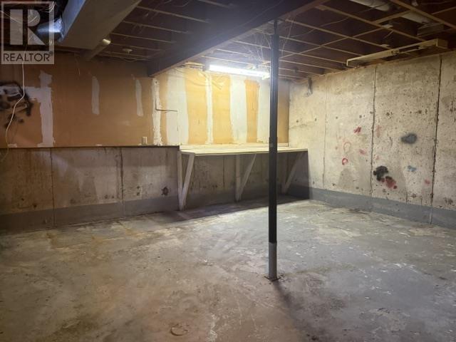 10 Farrell Cres Property Photo 14