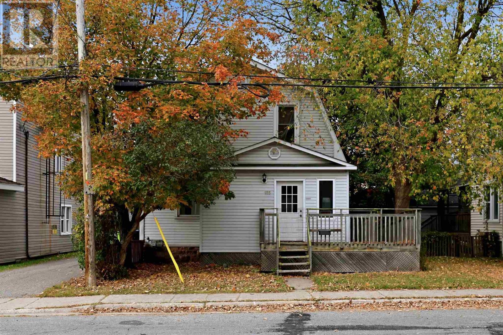 185 Elgin ST Property Photo 1