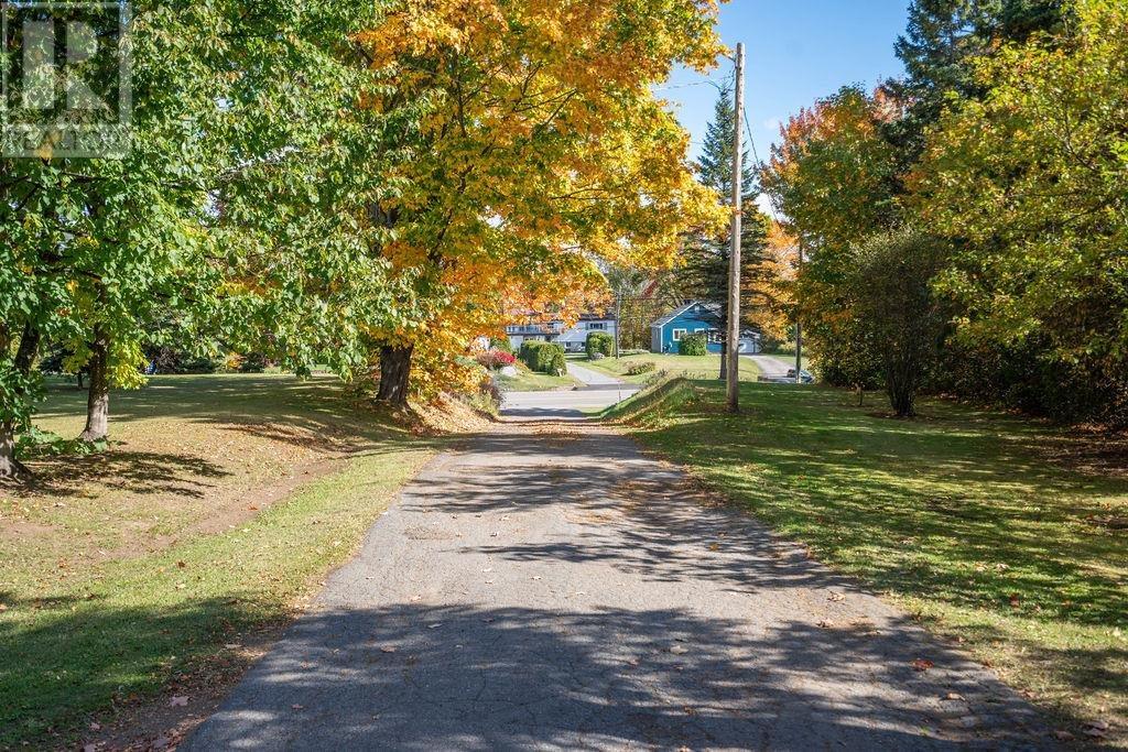 1411 Great Northern Road Property Photo 2