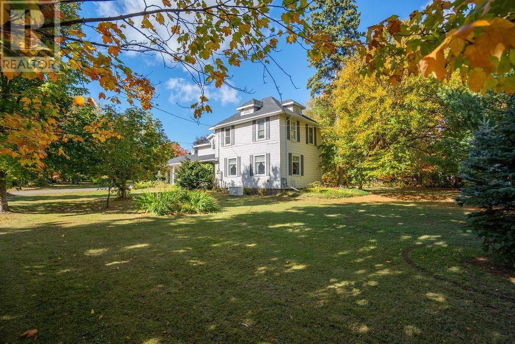 1411 Great Northern Road Property Photo 9