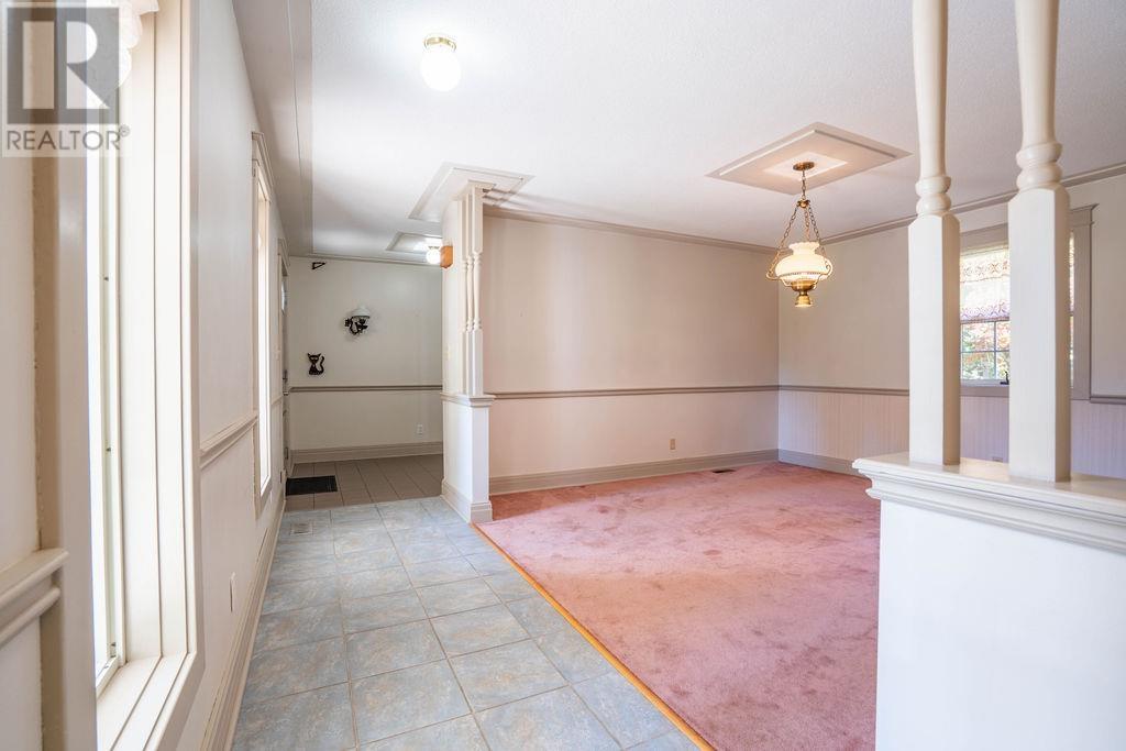 1411 Great Northern Road Property Photo 14