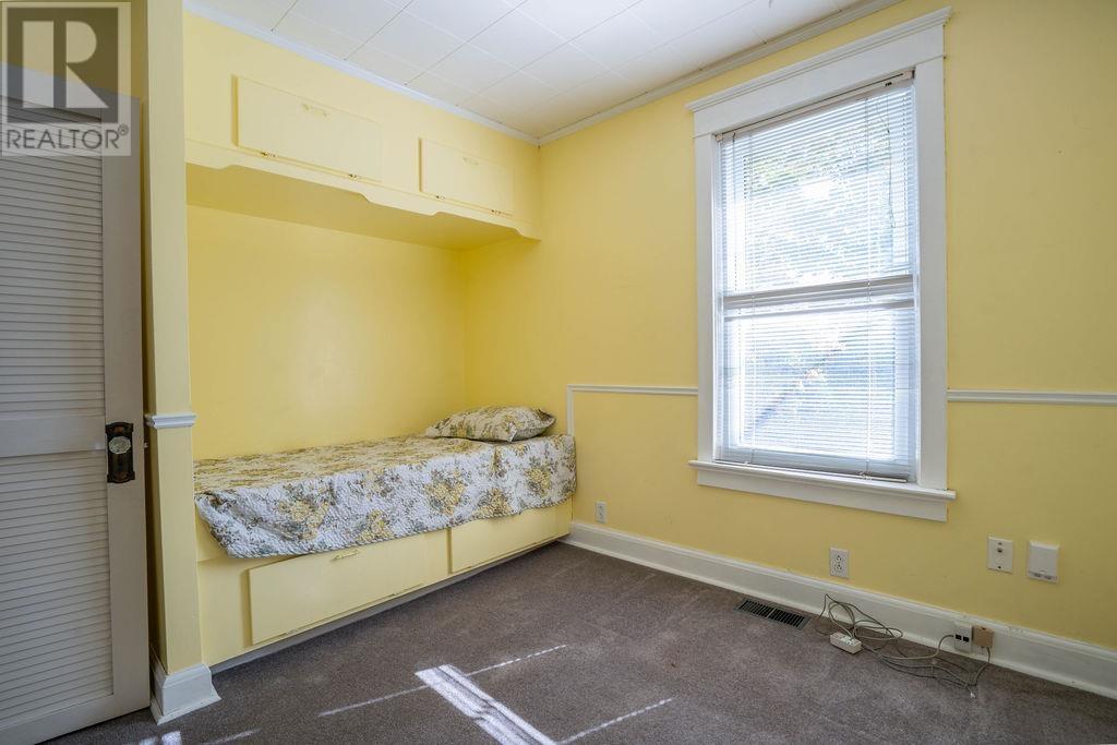 1411 Great Northern Road Property Photo 34