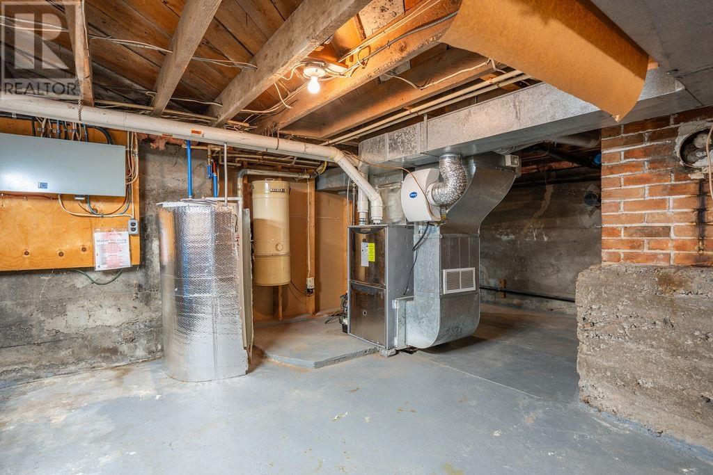 1411 Great Northern Road Property Photo 41