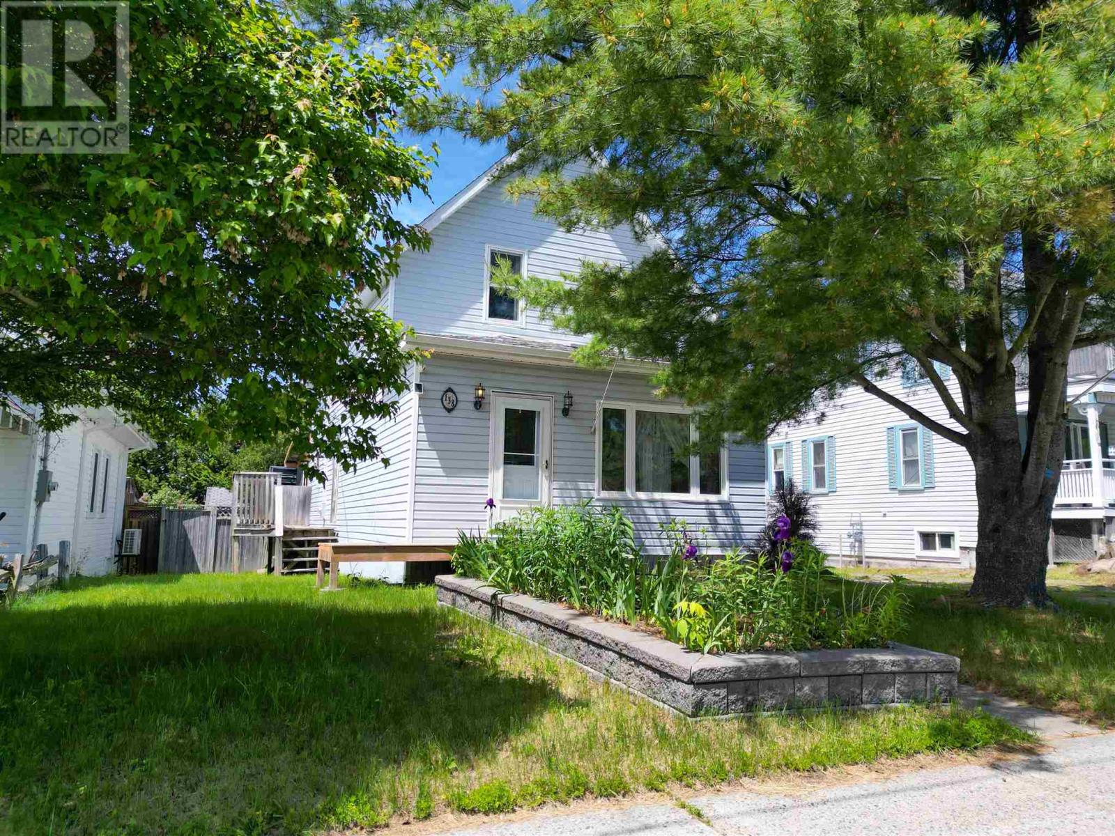 138 Lakeside Ave Property Photo 32