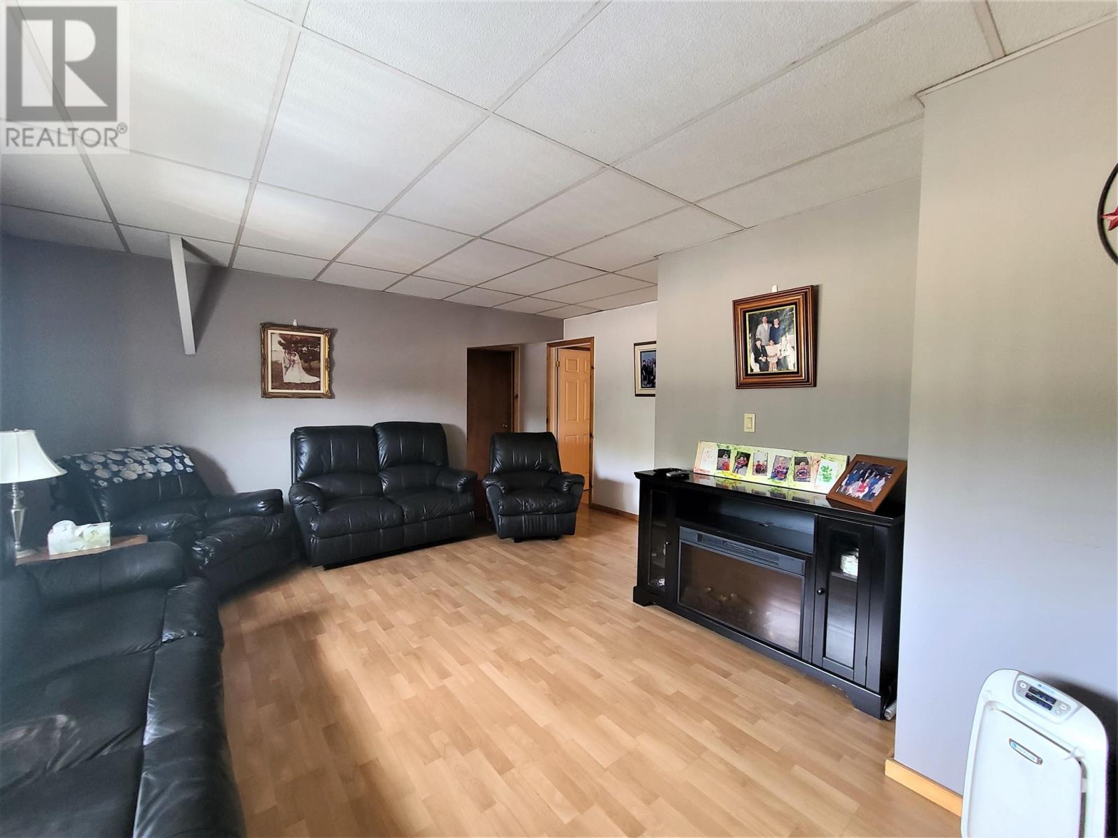 22644 Highway 17 Property Photo 11