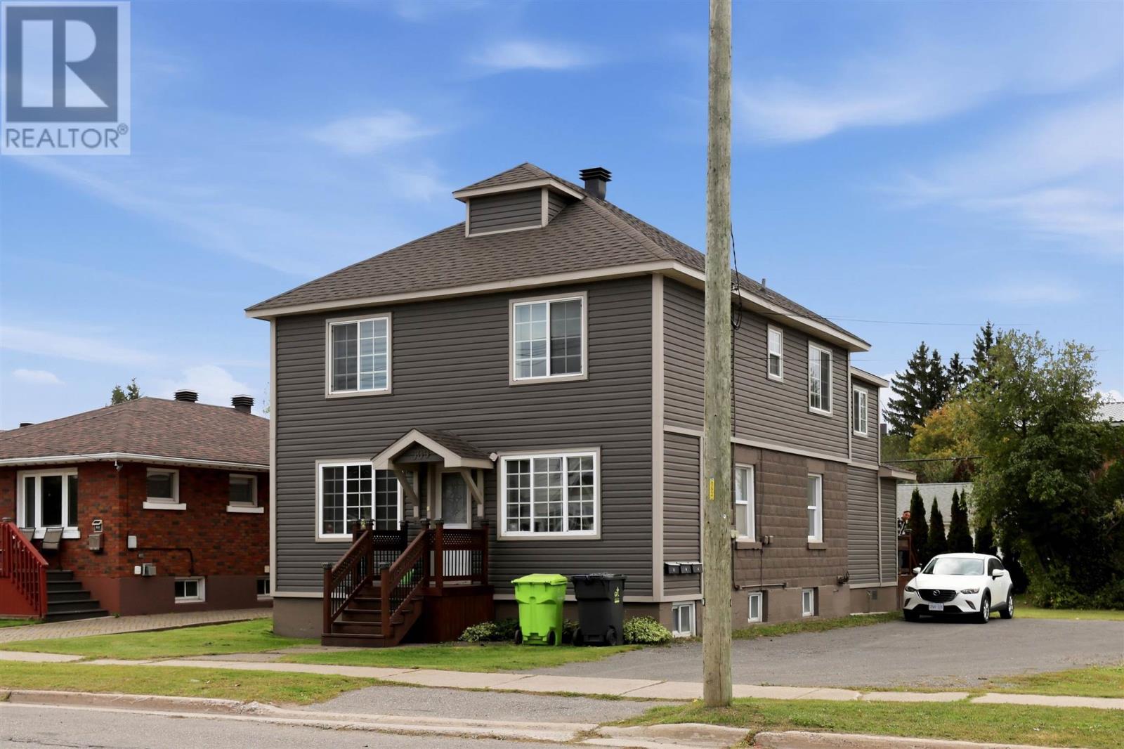 509 Douglas St Property Photo 37