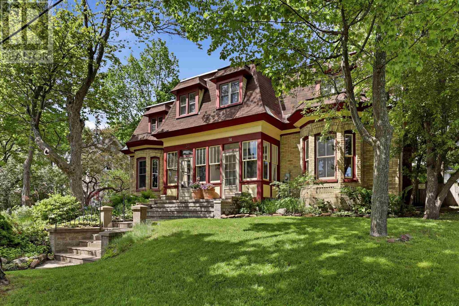 36 Herrick St Property Photo 2