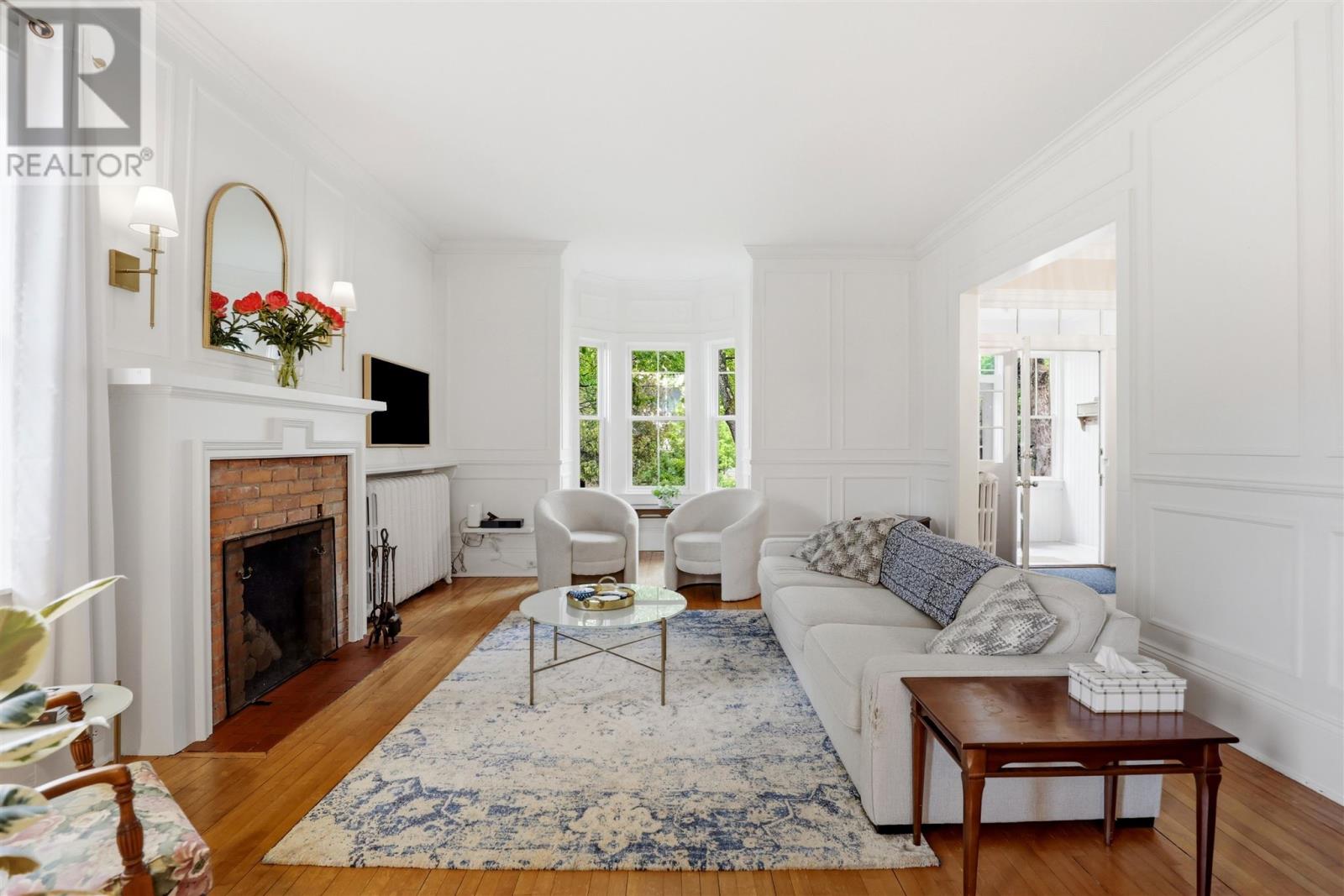 36 Herrick St Property Photo 8
