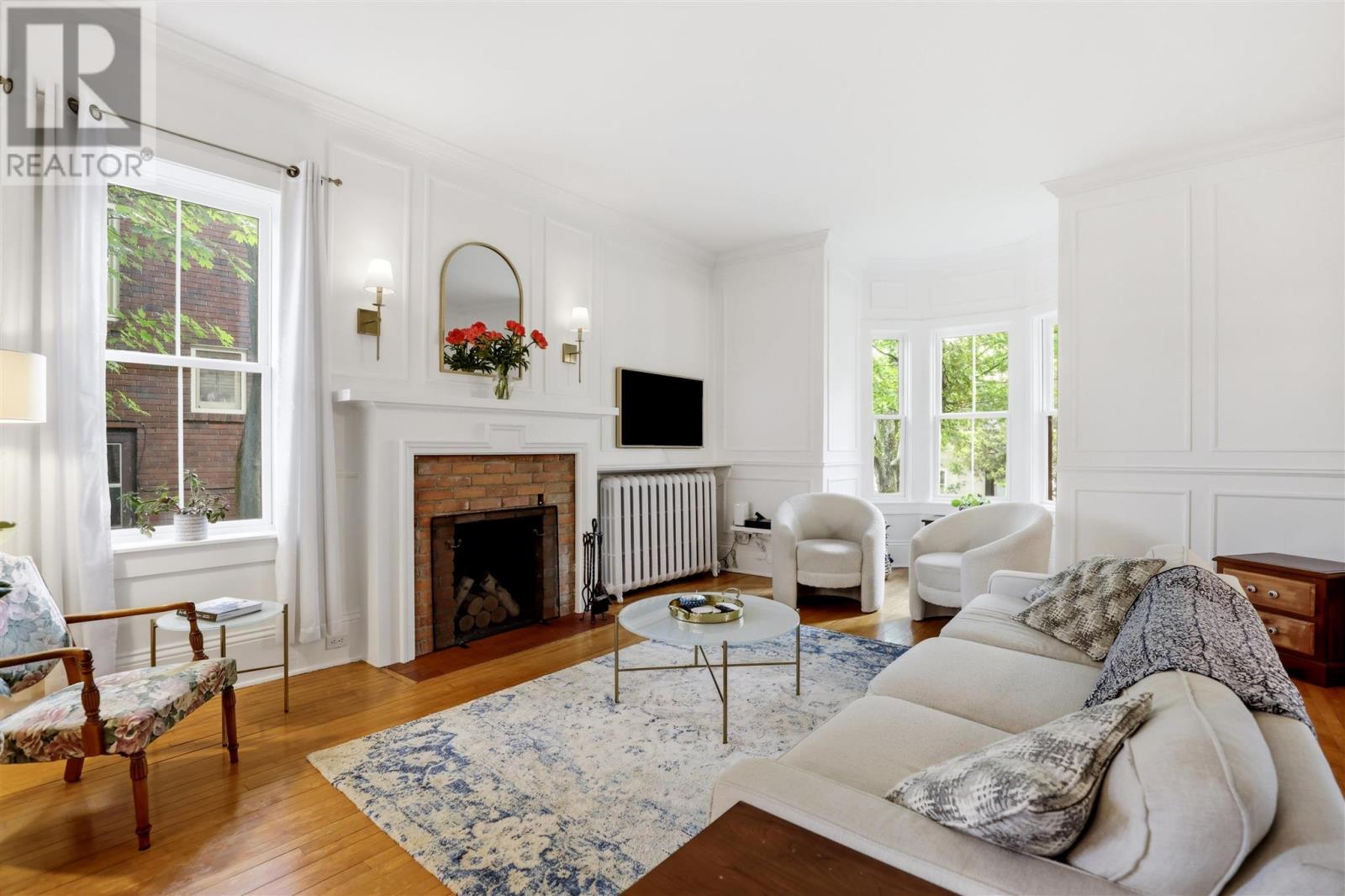 36 Herrick St Property Photo 10