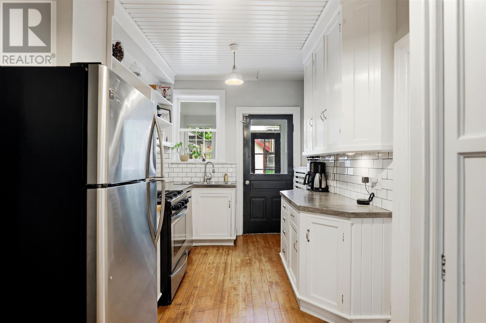 36 Herrick St Property Photo 17
