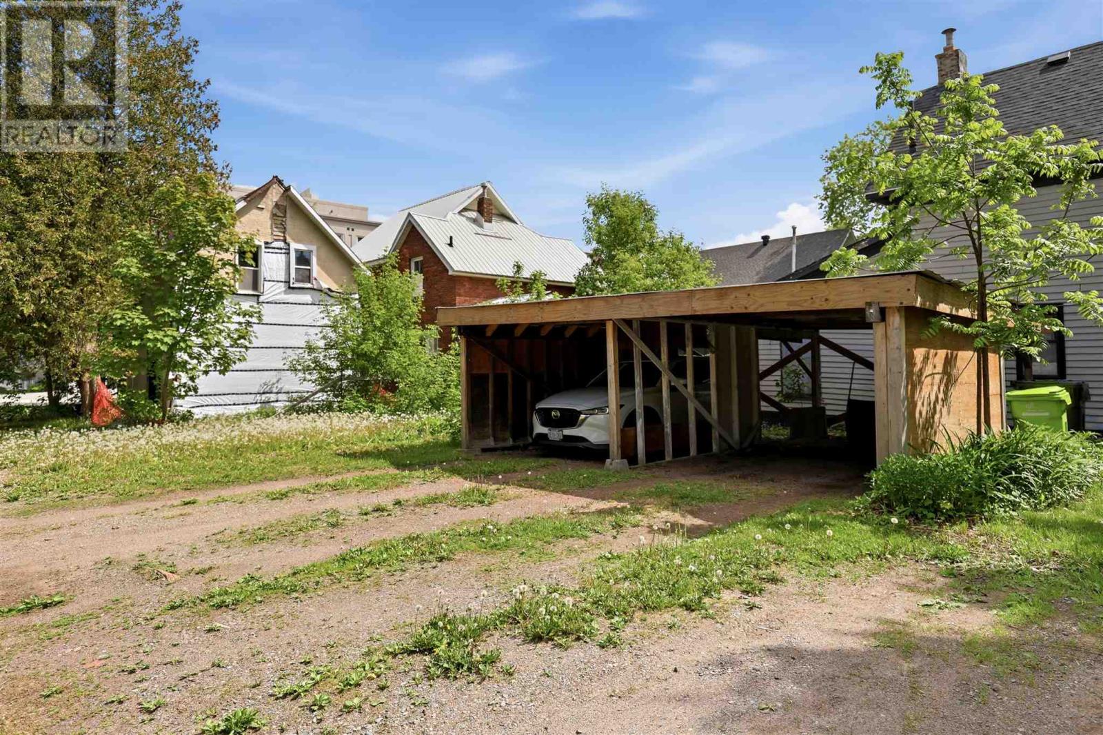36 Herrick St Property Photo 44