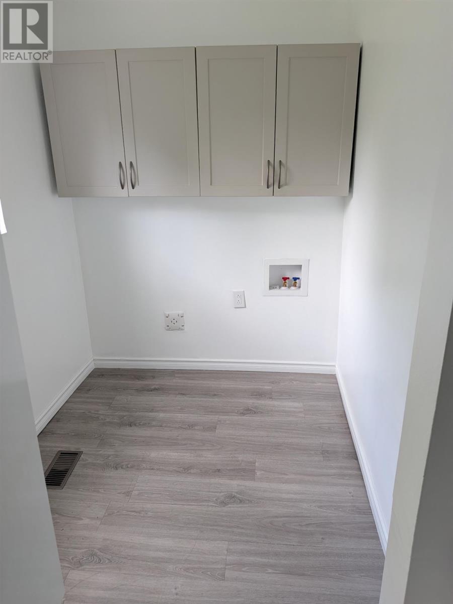 441 Charles St Property Photo 10