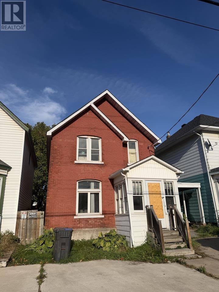 160 Albert ST E Property Photo 1