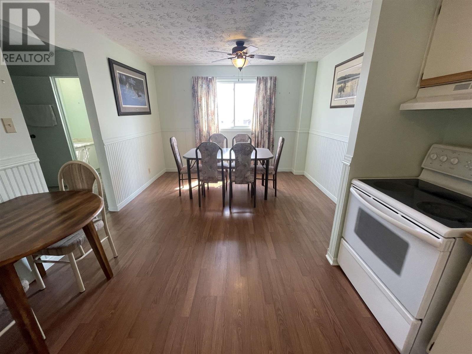 68 Farquhar Pl Property Photo 5