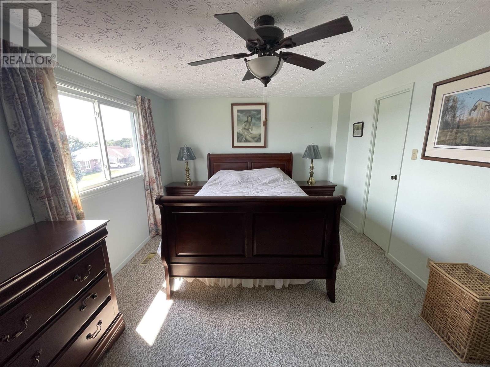 68 Farquhar Pl Property Photo 10