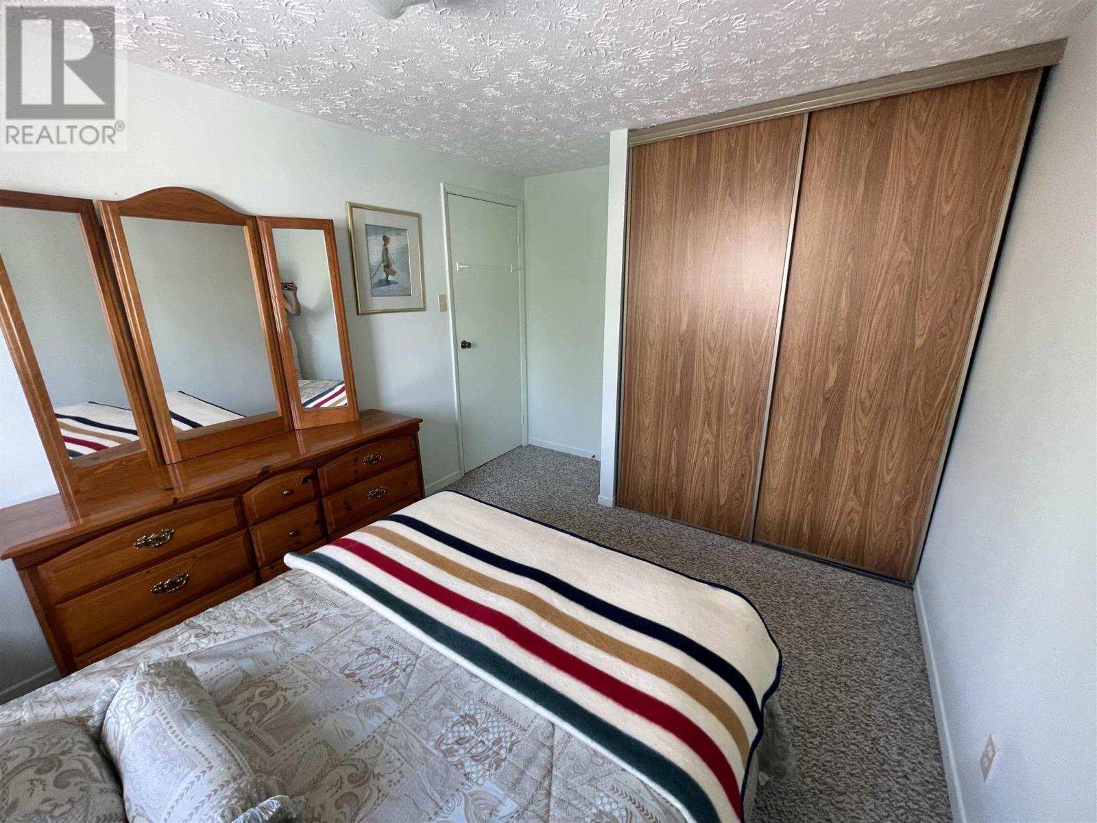 68 Farquhar Pl Property Photo 13