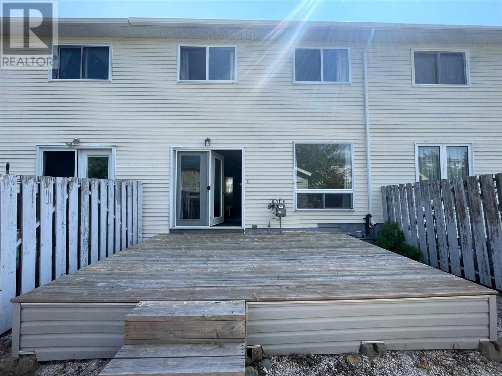 68 Farquhar Pl Property Photo 29