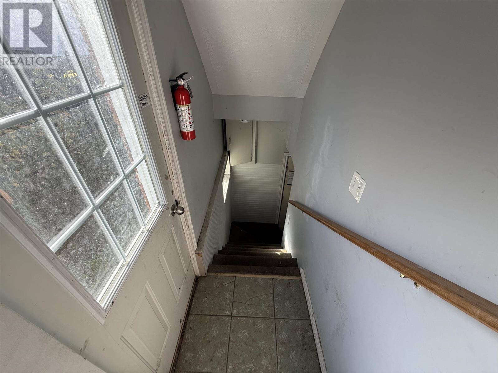 36 Wallace Ter Property Photo 14
