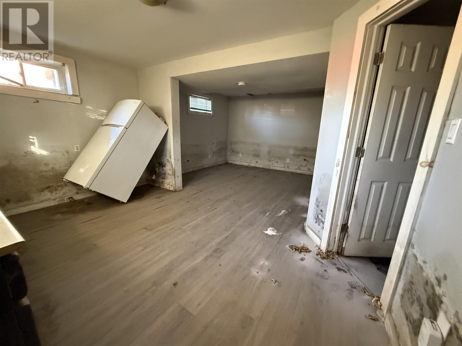 36 Wallace Ter Property Photo 17