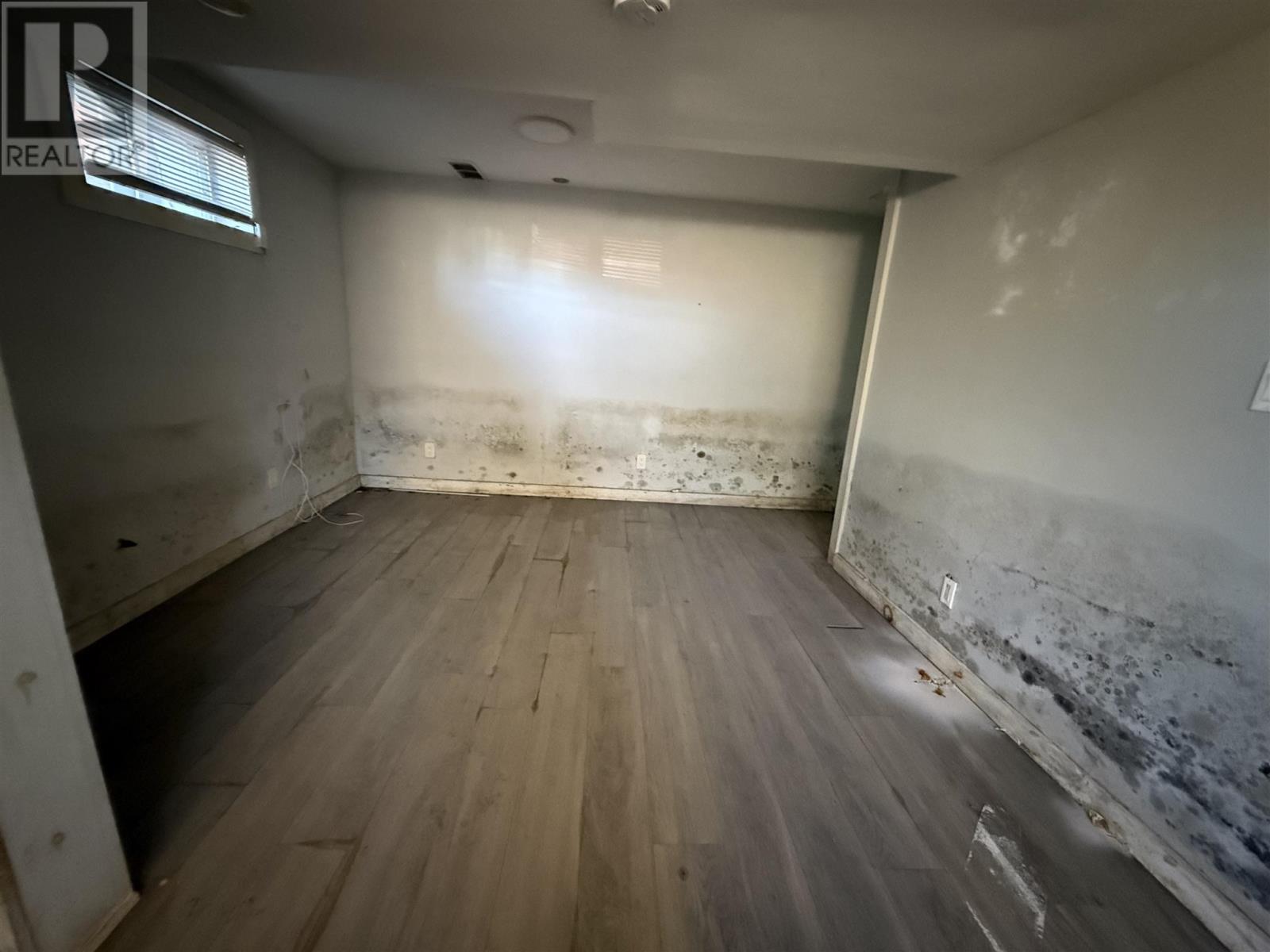 36 Wallace Ter Property Photo 19