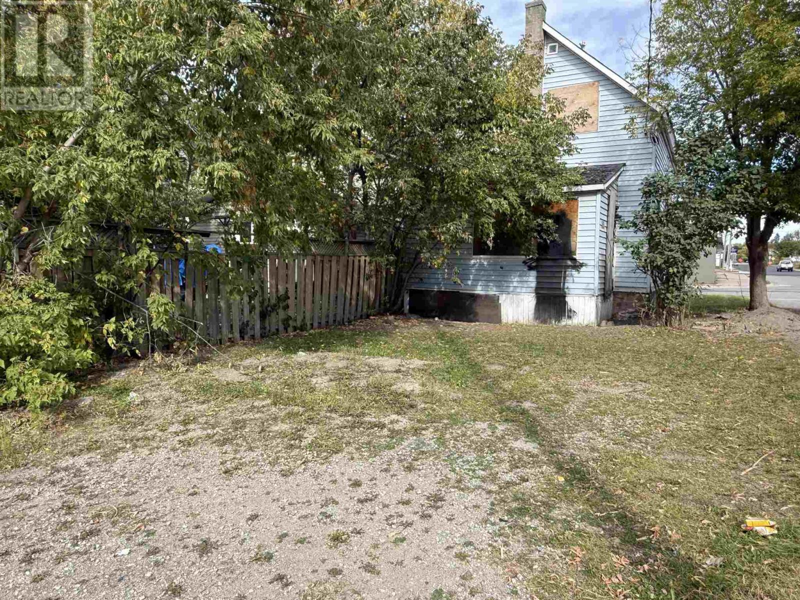 21 Cathcart St Property Photo 3