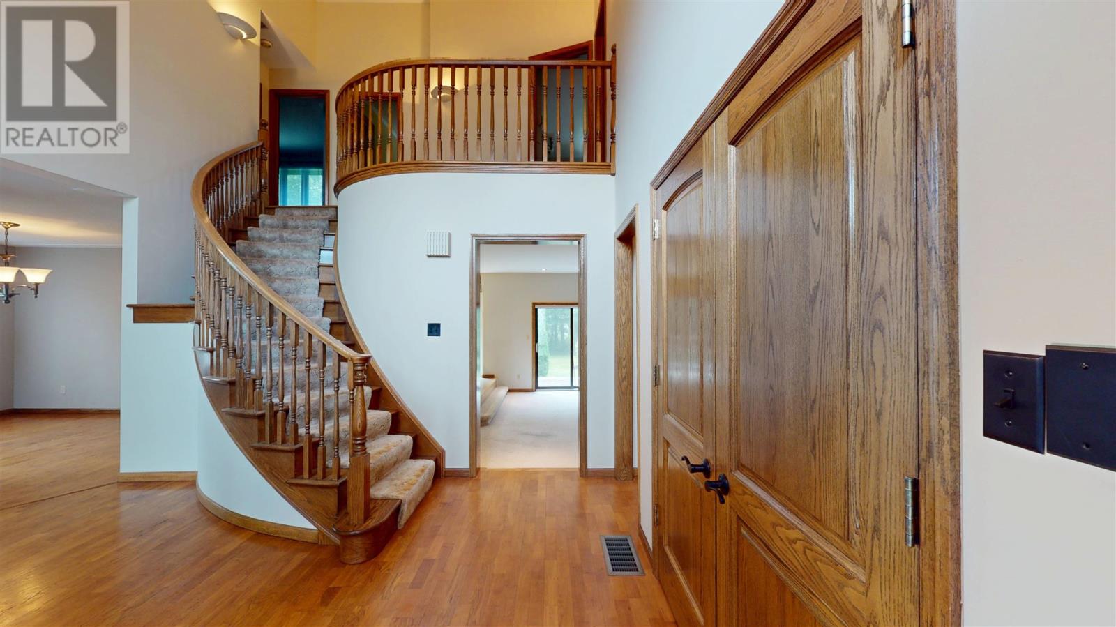 109 Greenview Ln Property Photo 15
