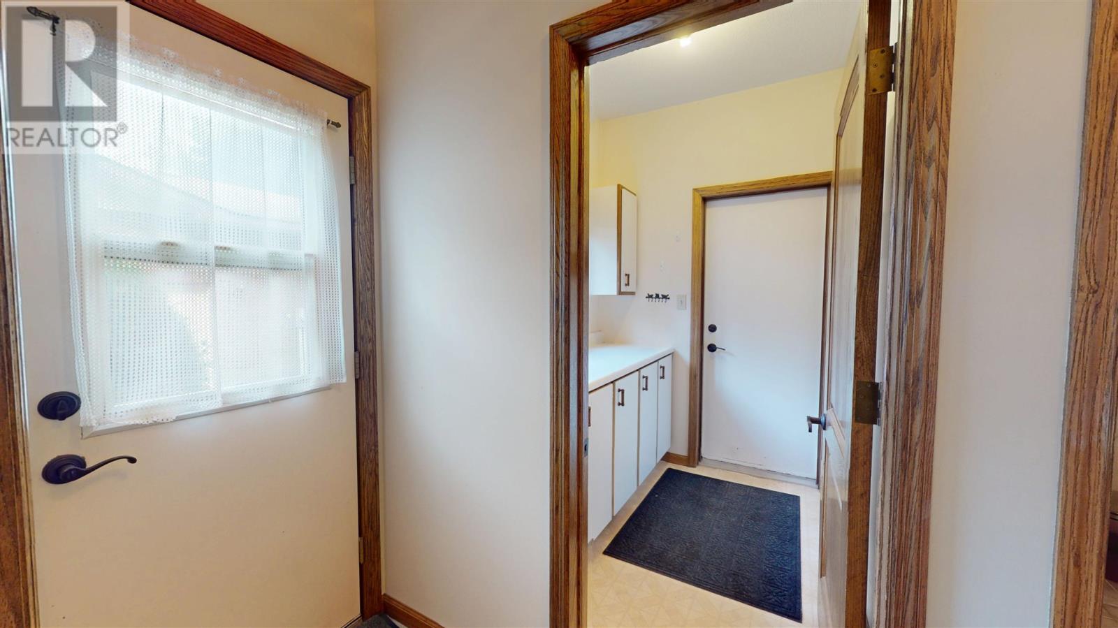109 Greenview Ln Property Photo 32