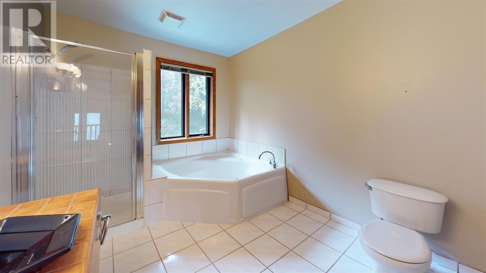 109 Greenview Ln Property Photo 36