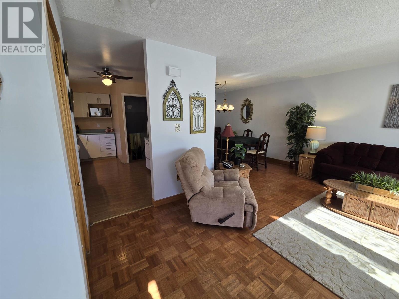 7 Feltz Rd Property Photo 5
