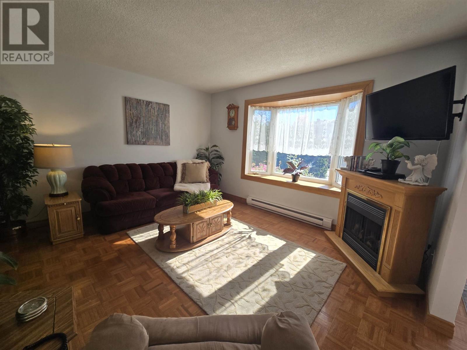 7 Feltz Rd Property Photo 6
