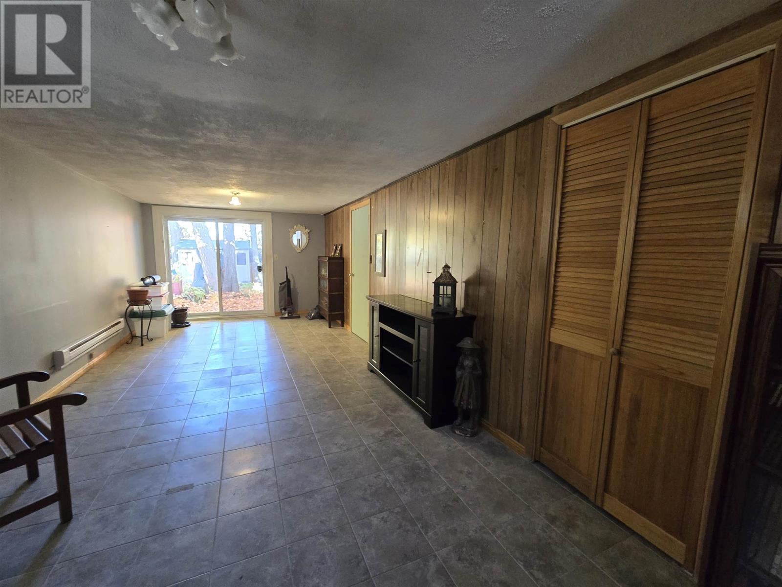 7 Feltz Rd Property Photo 27