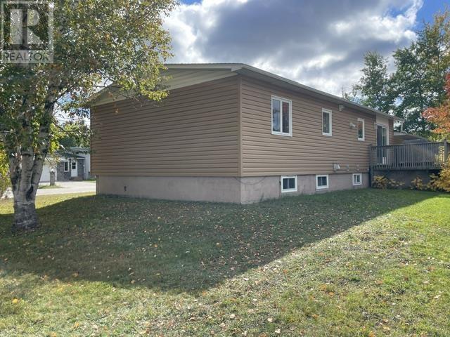 34 Lynne Ct Property Photo 2