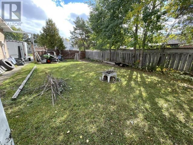 34 Lynne Ct Property Photo 4