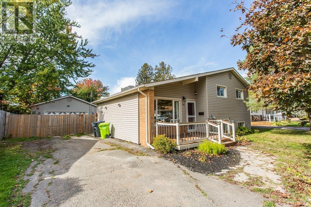 73 Promenade Dr Property Photo 35